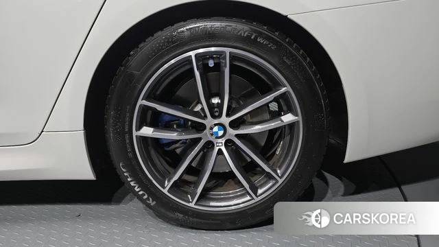 BMW 5 Series (G30) id 4408661 из Кореи 13