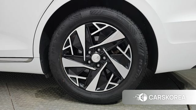 Hyundai The New Grandeur IG Hybrid id 4753776 из Кореи 13