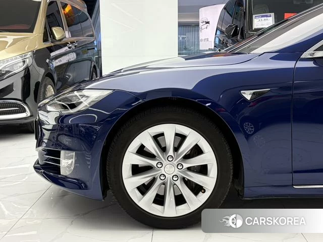 Tesla Model S id 4219948 из Китая 13