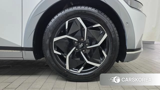 Hyundai Ionic 5 id 4916570 из Кореи 13