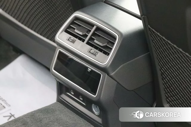 Audi A7L id 4264090 из Китая 13