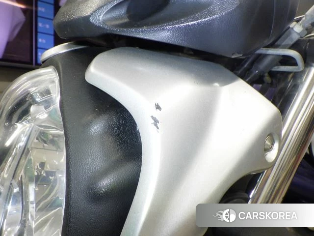 Suzuki GLADIUS 400 id 4205981 из Японии 13