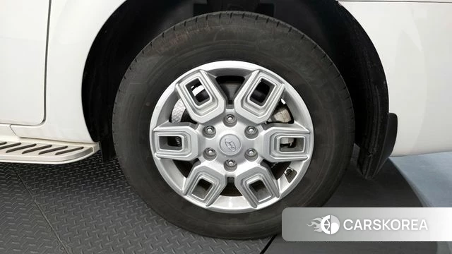 Hyundai Staria id 4292384 из Кореи 13