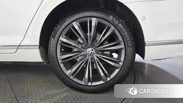 Volkswagen Passat GT (B8) id 4754562 из Кореи 13