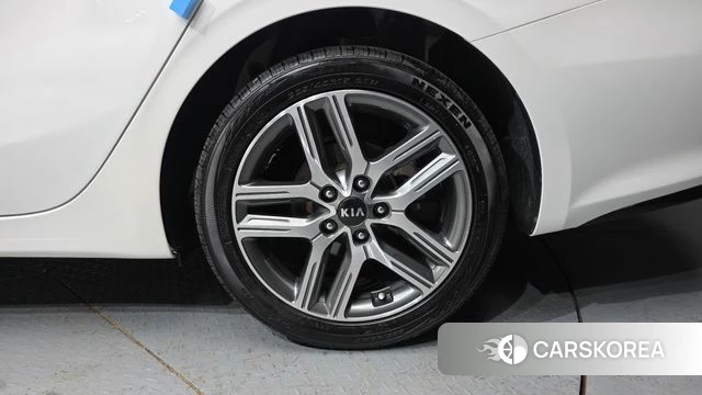 Kia Come New K3 id 4625608 из Кореи 13