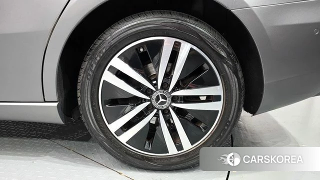 Mercedes-Benz A-Class W177 id 4550514 из Кореи 13