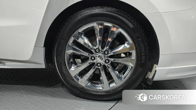 Kia All New Carnival id 4286382 из Кореи 13