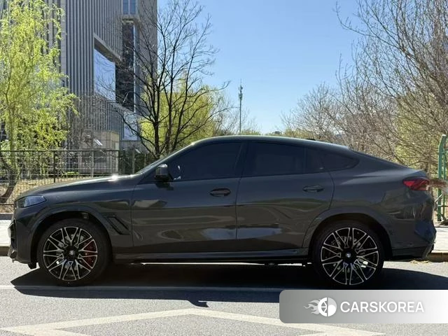 BMW X6 M id 3920714 из Китая 13