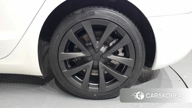 Tesla Model 3 id 4682612 из Кореи 13
