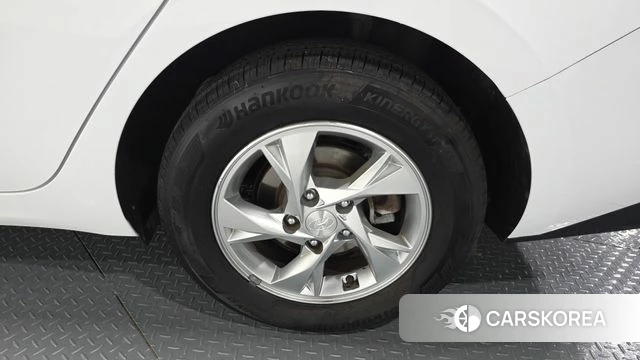 Hyundai Avante (CN7) id 4355739 из Кореи 13