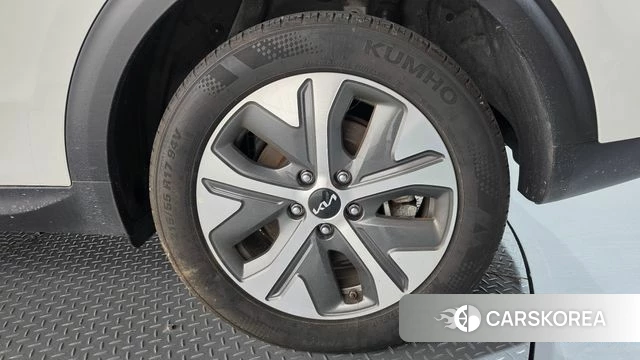 Kia Niro Plus id 4854140 из Кореи 13