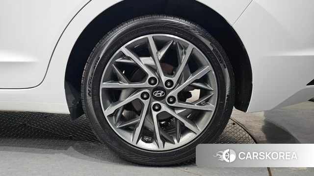 Hyundai The New Avante AD id 4520375 из Кореи 13