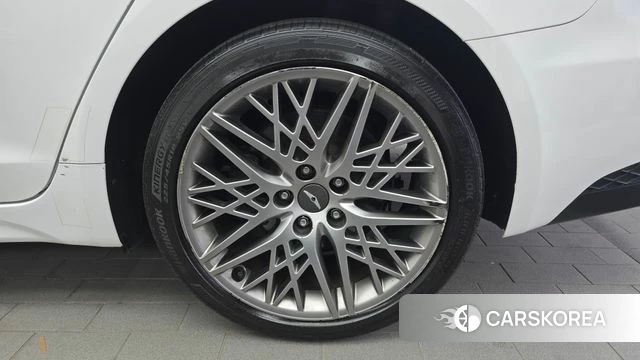 Genesis The New G70 id 4872670 из Кореи 13