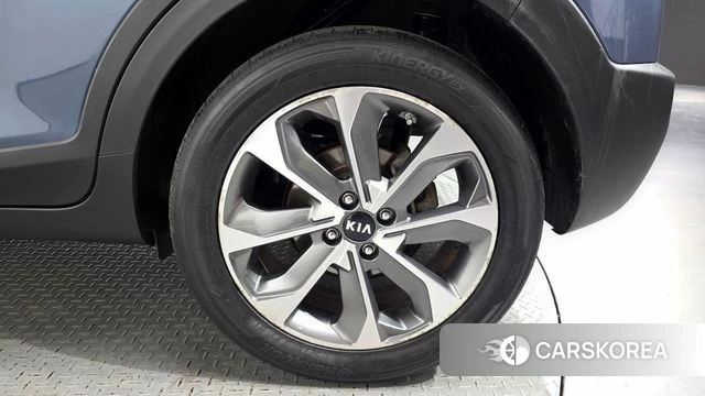 Kia Stonic id 4345789 из Кореи 13