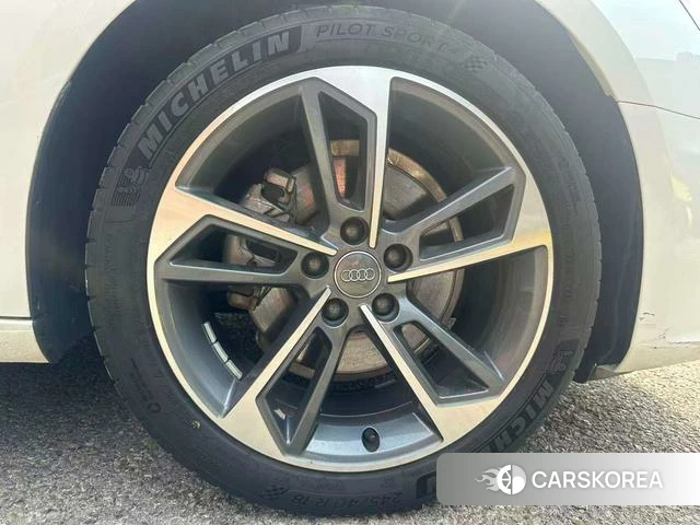 Audi A4L id 4297813 из Китая 13