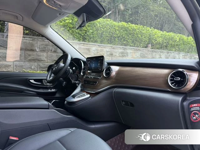 Mercedes-Benz V-class id 4353611 из Китая 13