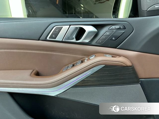 BMW X7 id 4297896 из Китая 13