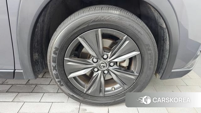 Lexus UX250h id 4760034 из Кореи 13