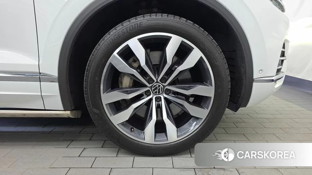 Volkswagen Touareg 3rd generation id 4580916 из Кореи 13