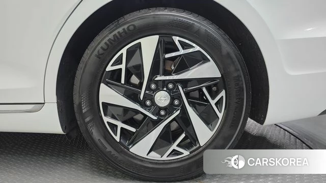 Hyundai The New Grandeur IG Hybrid id 4943310 из Кореи 13
