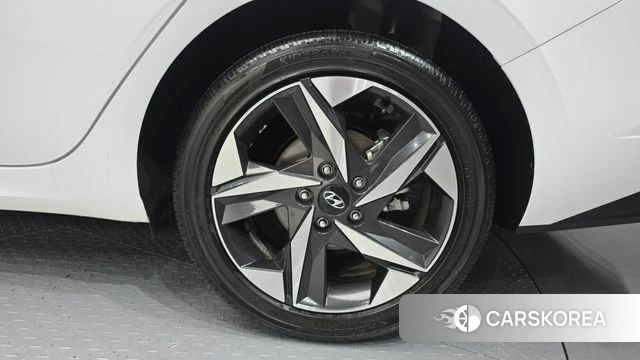 Hyundai Avante (CN7) id 4383801 из Кореи 13