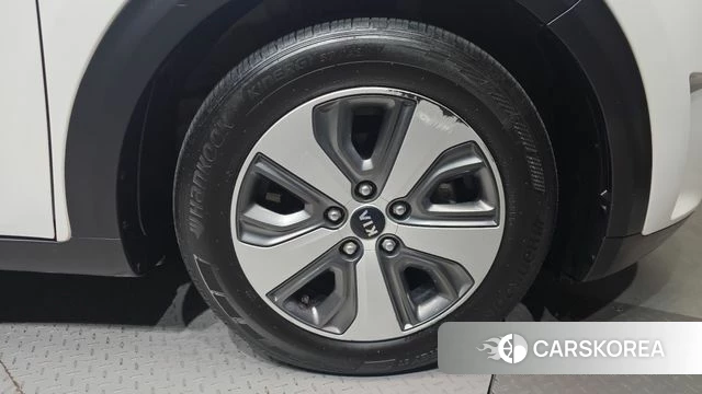 Kia Niro id 4732921 из Кореи 13