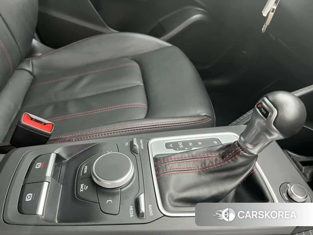 Audi Q2L id 4291220 из Китая 13