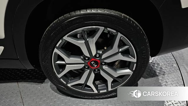 Kia Seltos id 4225054 из Кореи 13