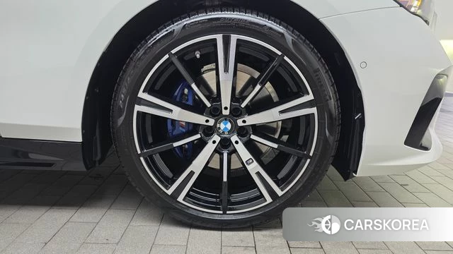 BMW 5 Series (G60) id 4421436 из Кореи 13