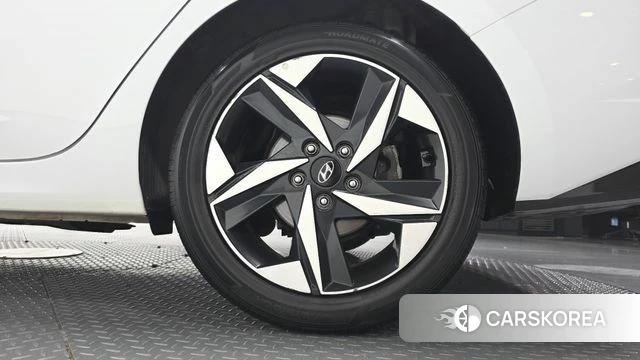 Hyundai Avante Hybrid (CN7) id 4656860 из Кореи 13