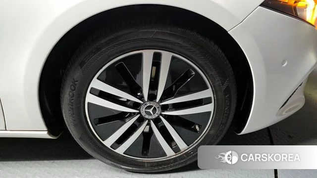 Mercedes-Benz A-Class W177 id 4637012 из Кореи 13