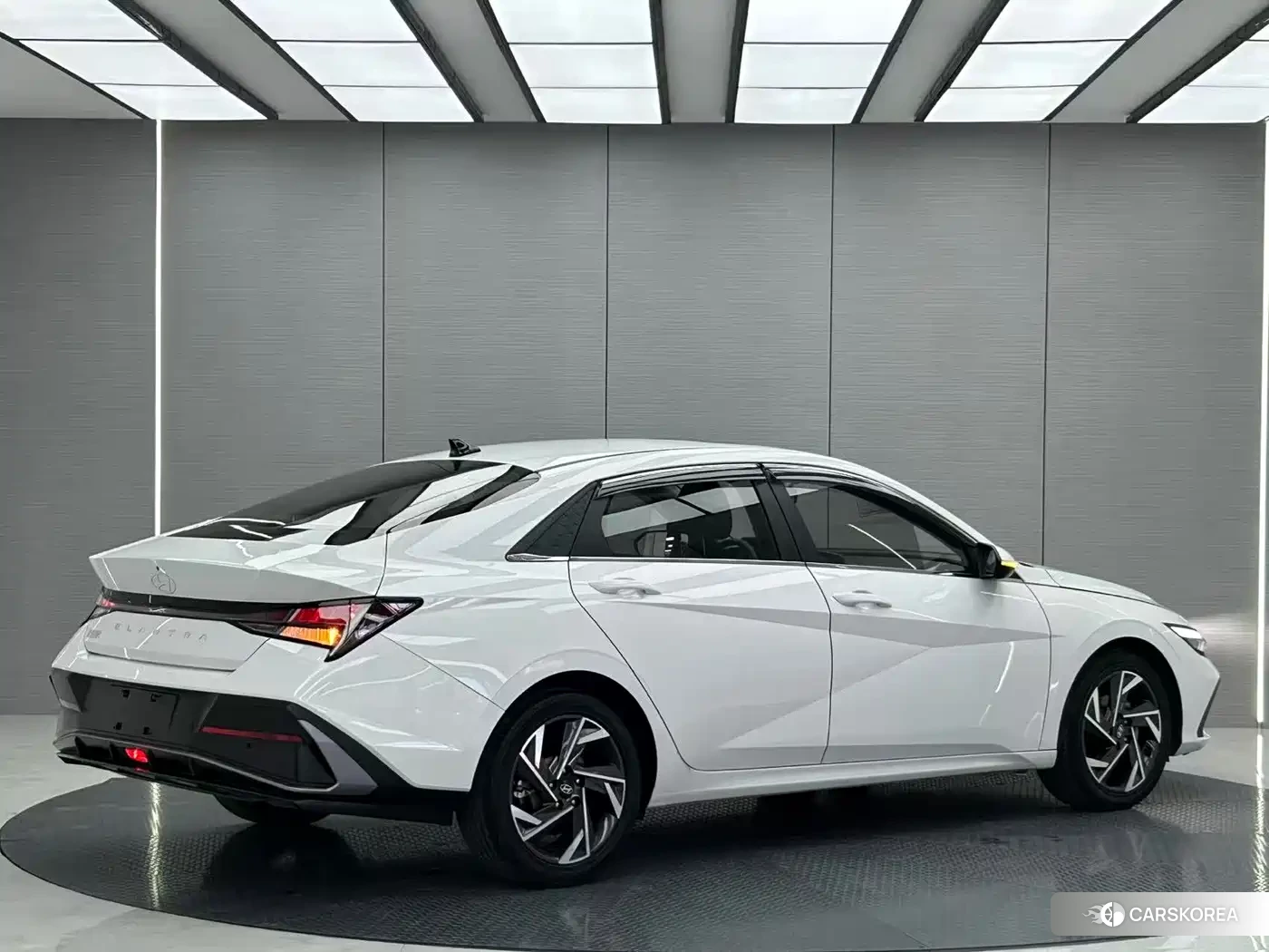 Hyundai Elantra id 4680674 из Китая 13
