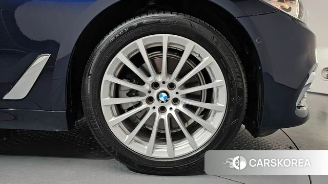 BMW 5 Series (G30) id 4780501 из Кореи 13
