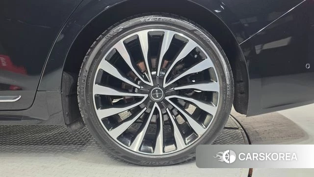 Lincoln Continental 10th Generation id 4652167 из Кореи 13