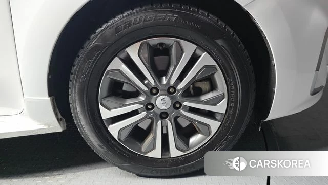 Kia The New Carnival id 4615467 из Кореи 13