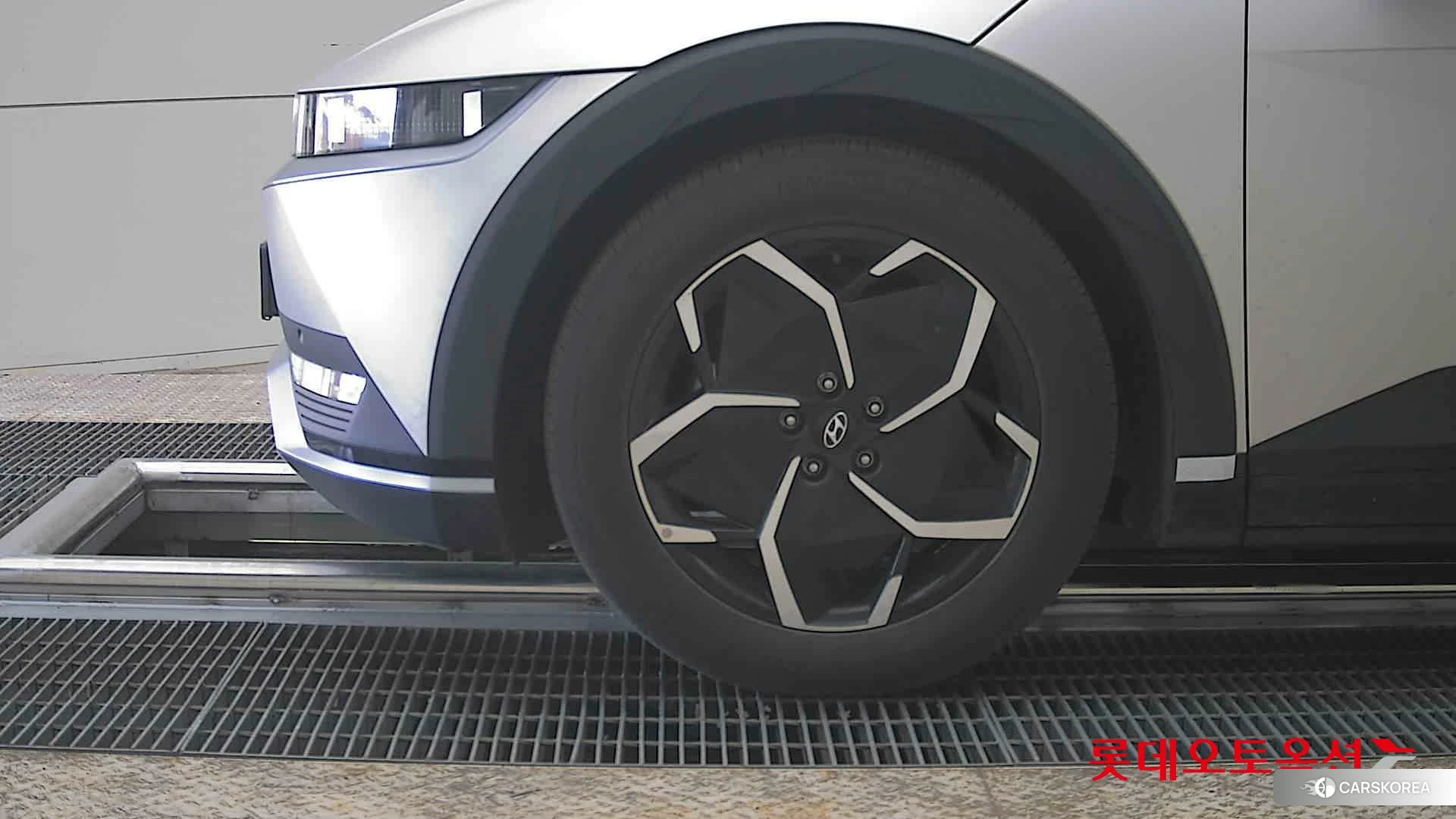 Hyundai IONIQ 5 id 3882047 из Кореи 13