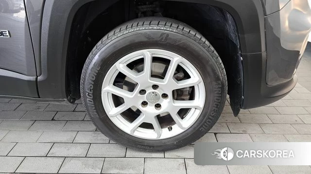 Jeep Renegade id 4636741 из Кореи 13