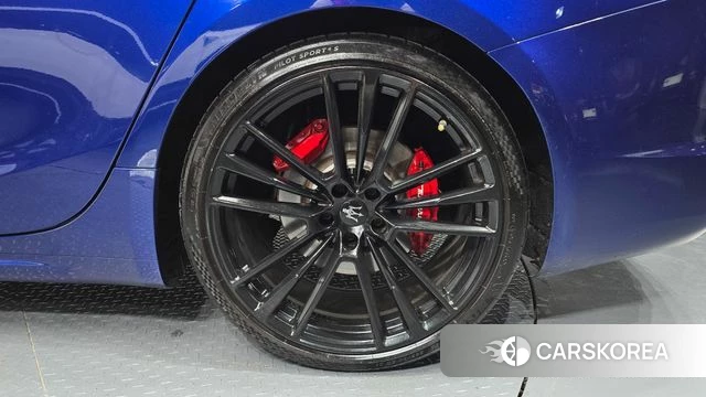 Maserati Ghibli id 4633143 из Кореи 13