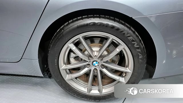 BMW 5 Series (G30) id 4188215 из Кореи 13