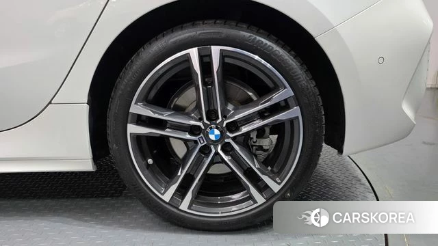 BMW 1 Series (F40) id 4695942 из Кореи 13