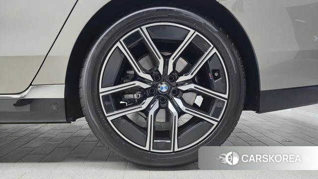 BMW 7 Series (G70) id 4756959 из Кореи 13