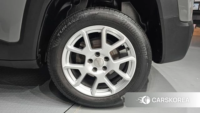 Jeep Renegade id 4196116 из Кореи 13