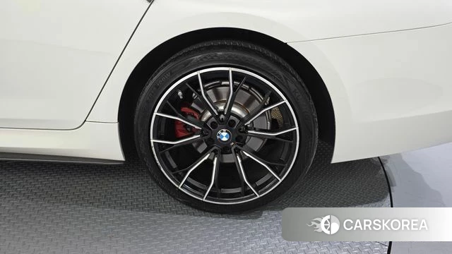 BMW 5 Series (G30) id 4703644 из Кореи 13