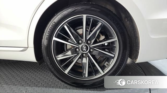 Hyundai The New Grandeur IG id 4187181 из Кореи 13