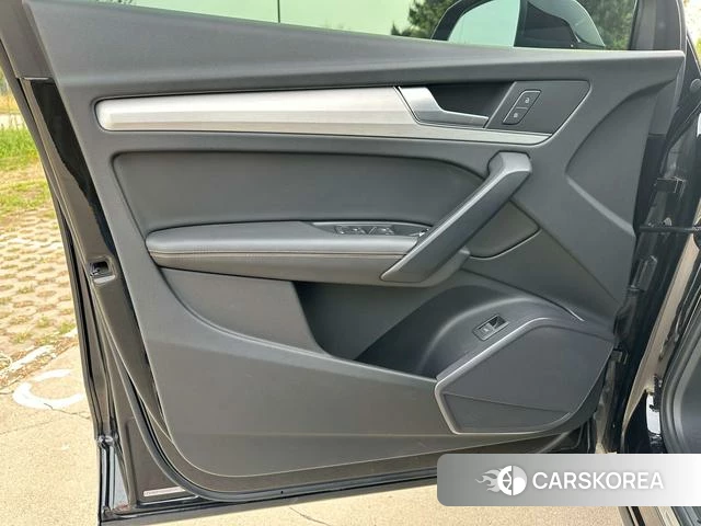 Audi Q5L id 4208864 из Китая 13