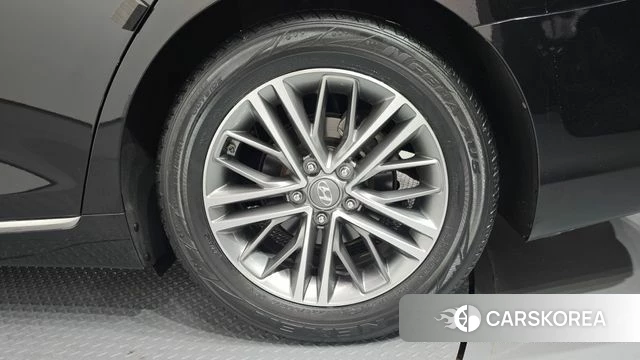 Hyundai Grandeur IG id 4304852 из Кореи 13