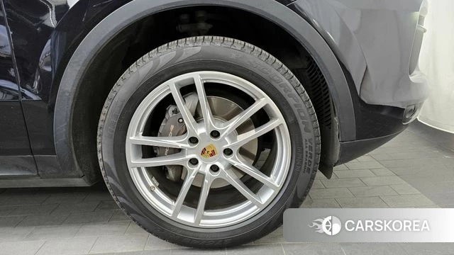 Porsche Cayenne (PO536) id 4310768 из Кореи 13