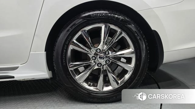 Kia The New Carnival id 4356688 из Кореи 13