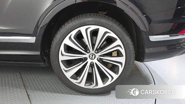Bentley Bentayga id 4540507 из Кореи 13