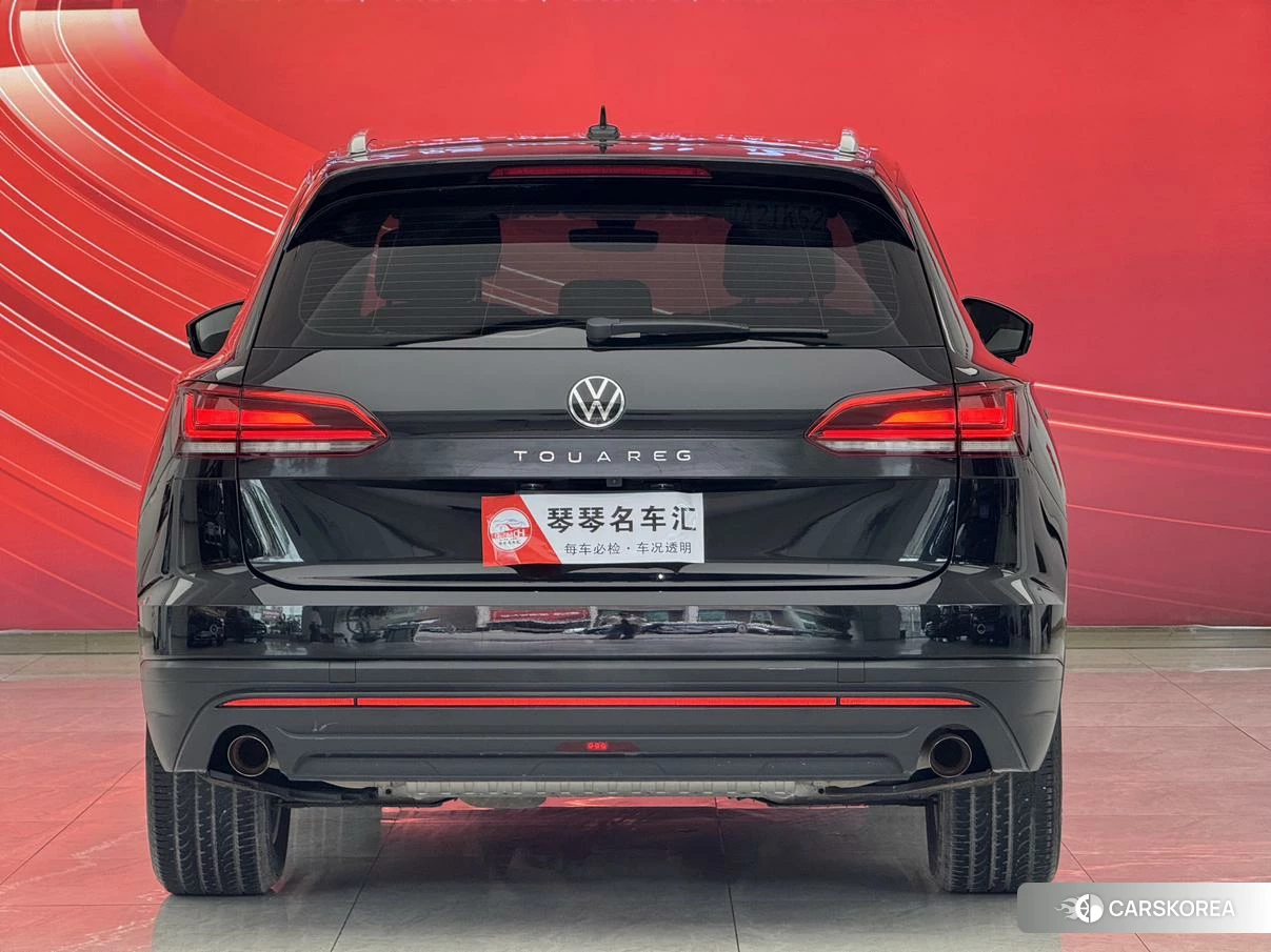 Volkswagen Touareg id 4421044 из Китая 13